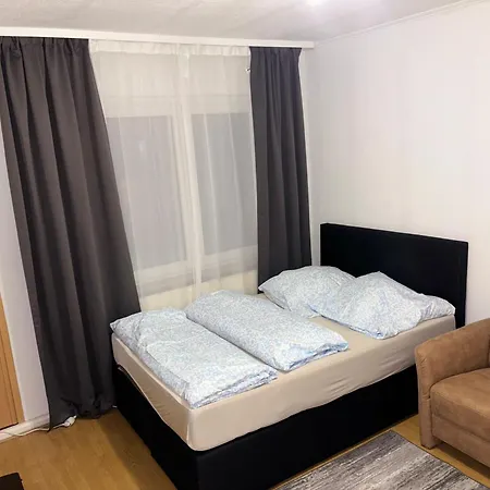 Apartment Komfortwohnung Mit Zwei Schlafzimmern In Barmen *
